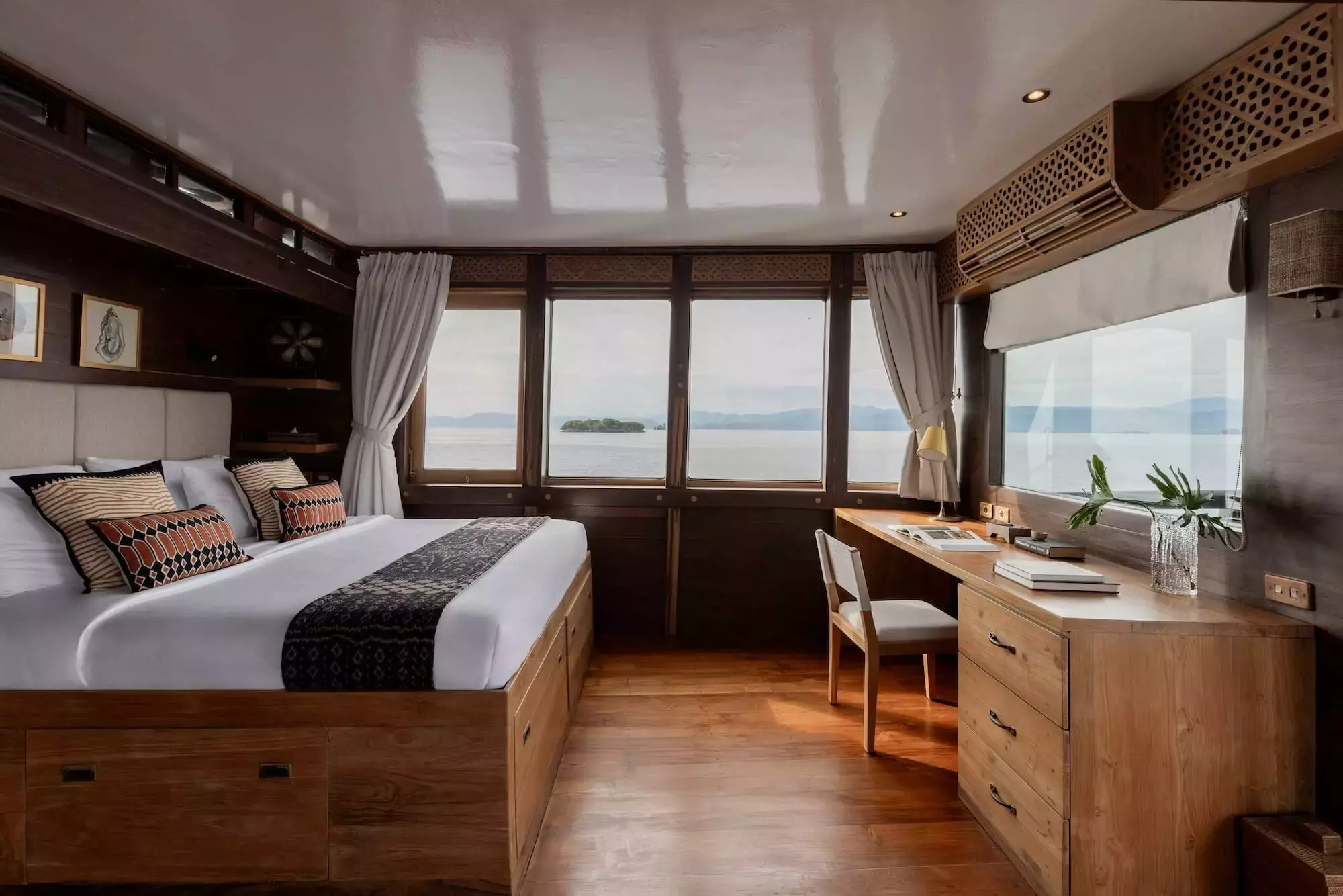 El Aleph by Konjo Boat Builders – Private Motor Sailer Charter in Bali – Special Offer at Boatcrowd