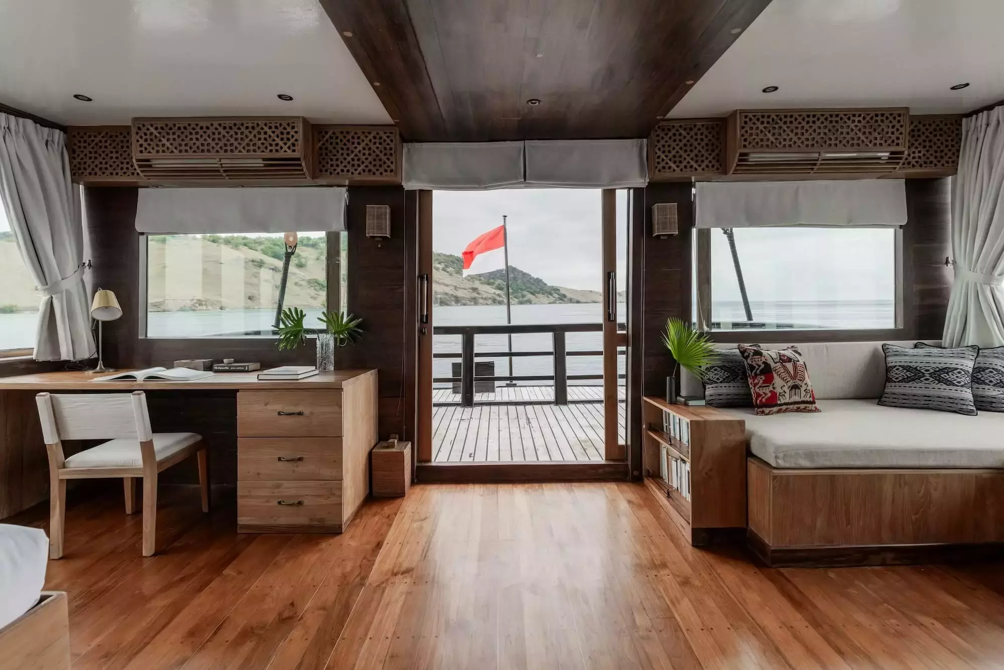 El Aleph by Konjo Boat Builders – Private Motor Sailer Charter in Bali – Special Offer at Boatcrowd