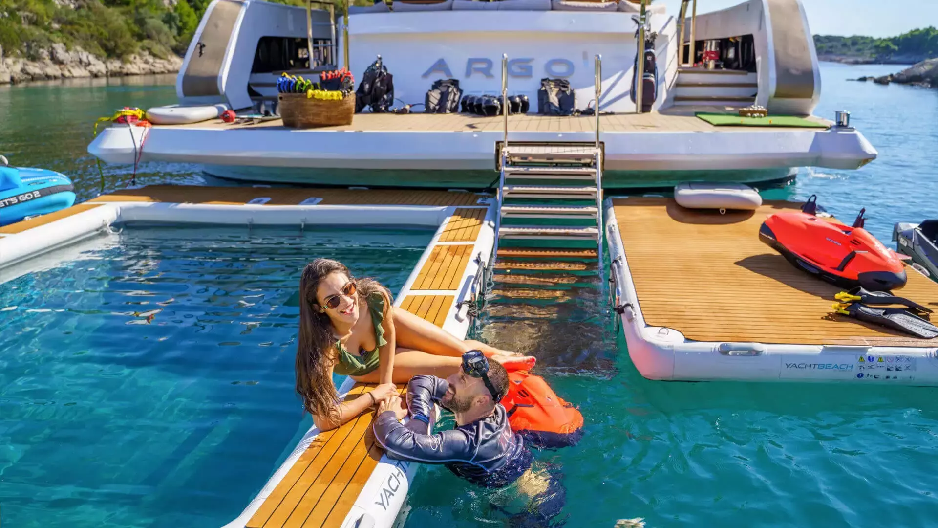 Boatcrowd