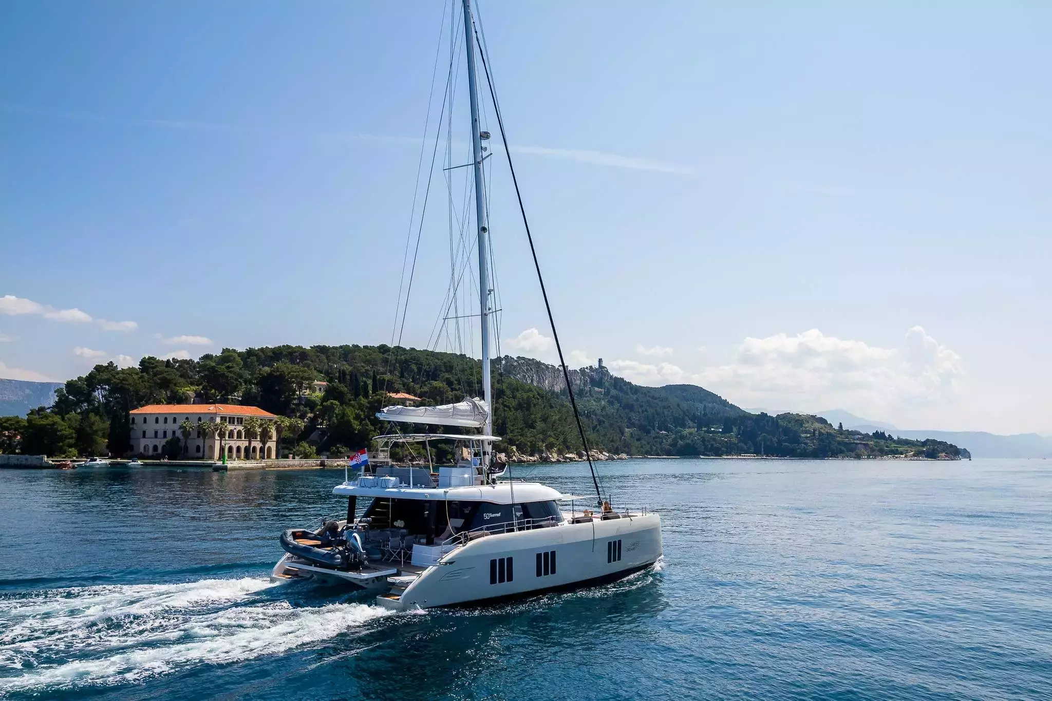 Sweet Dreams by Sunreef Yachts – Special Offer on Private Sailing Catamaran Rental