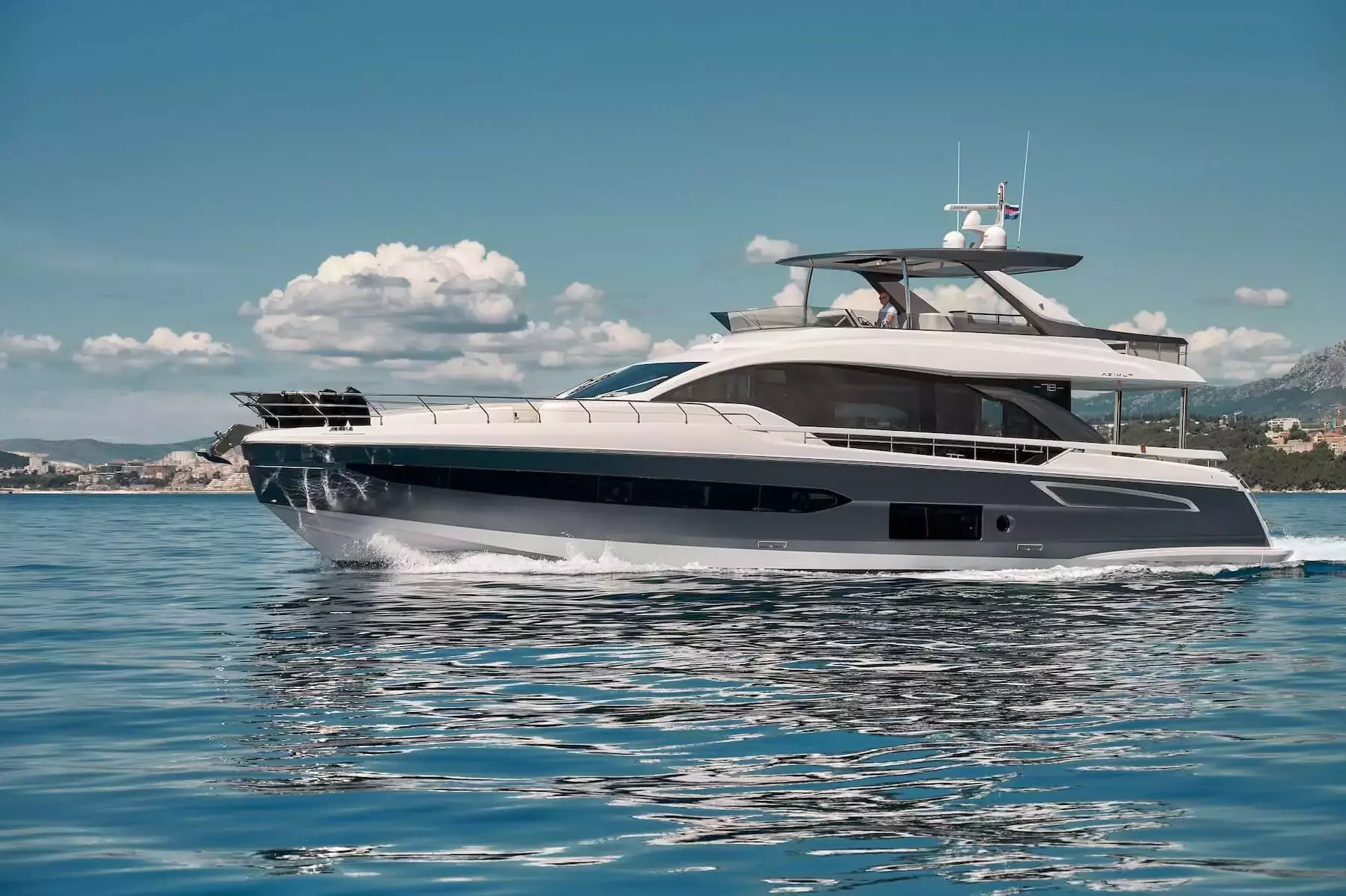Viva by Azimut – Private Motor Yacht Charter in Split – Special Offer at Boatcrowd