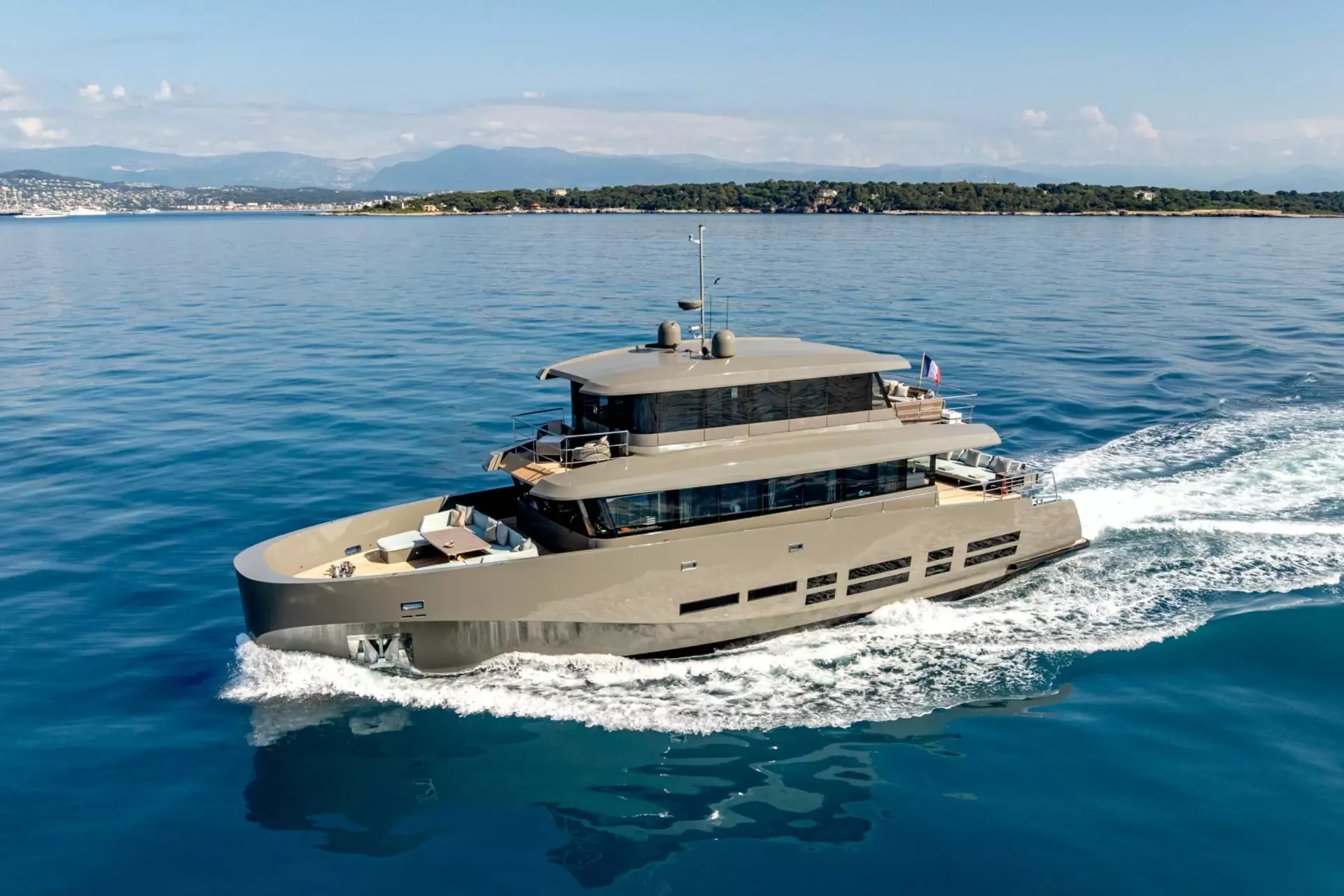Boatcrowd