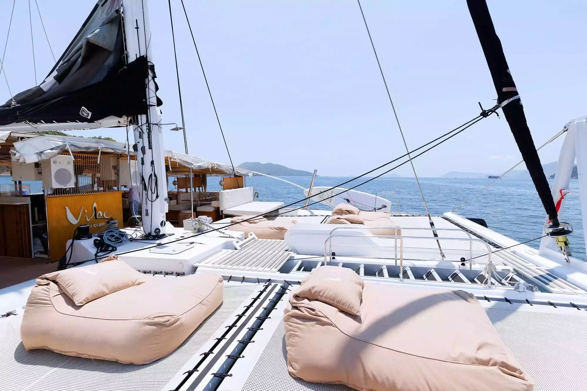 Boatcrowd