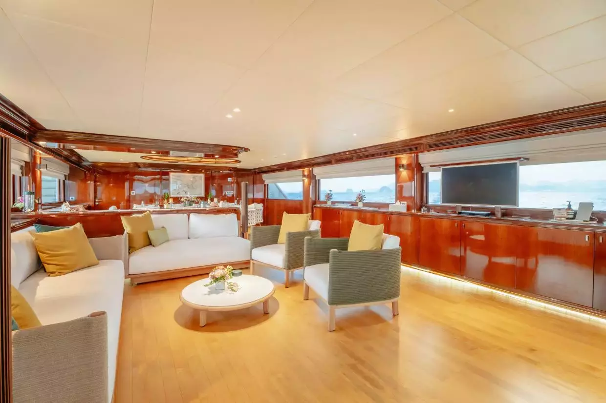 Boatcrowd