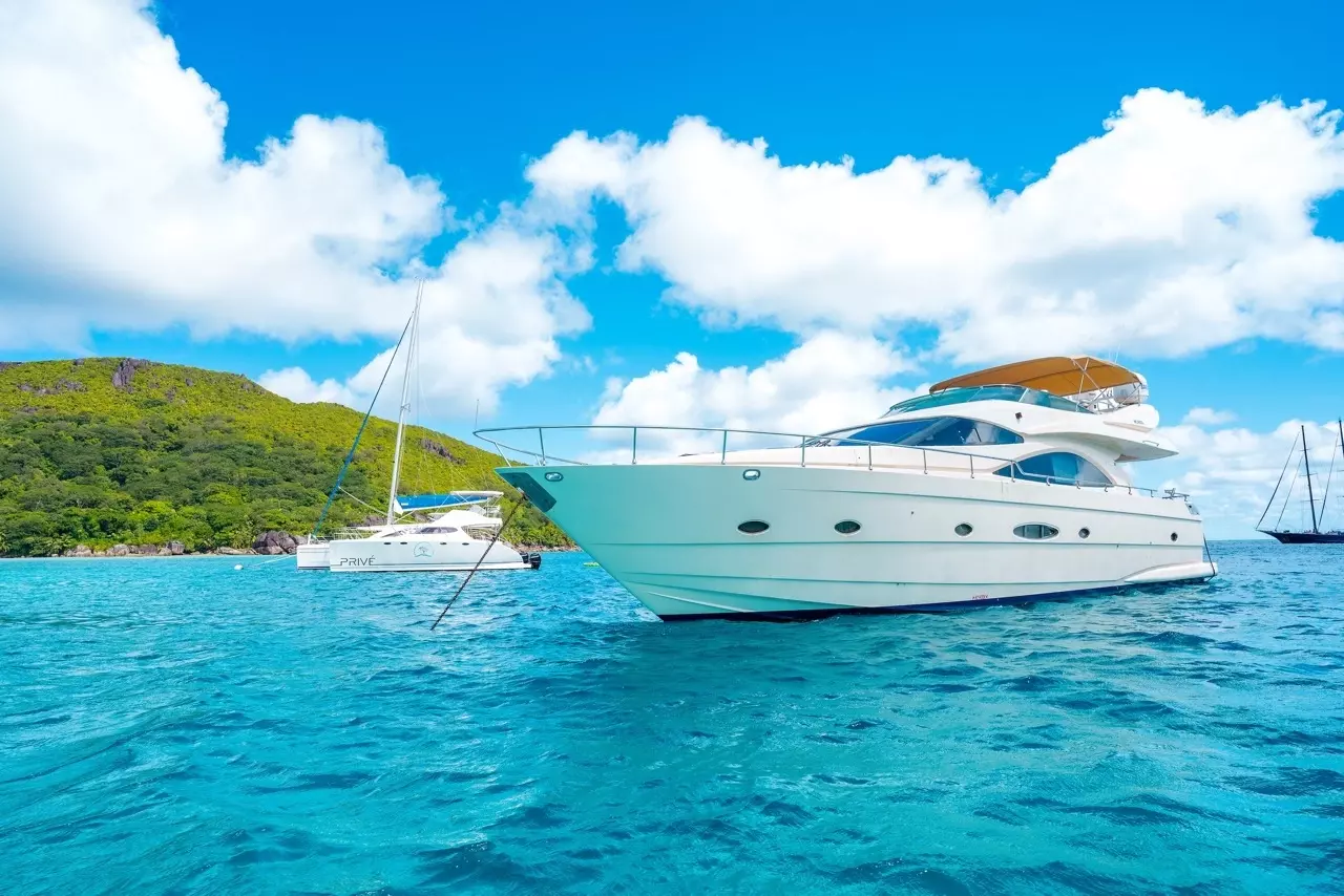 Casual by Astondoa - Top rates for a Charter of a private Motor Yacht in Seychelles