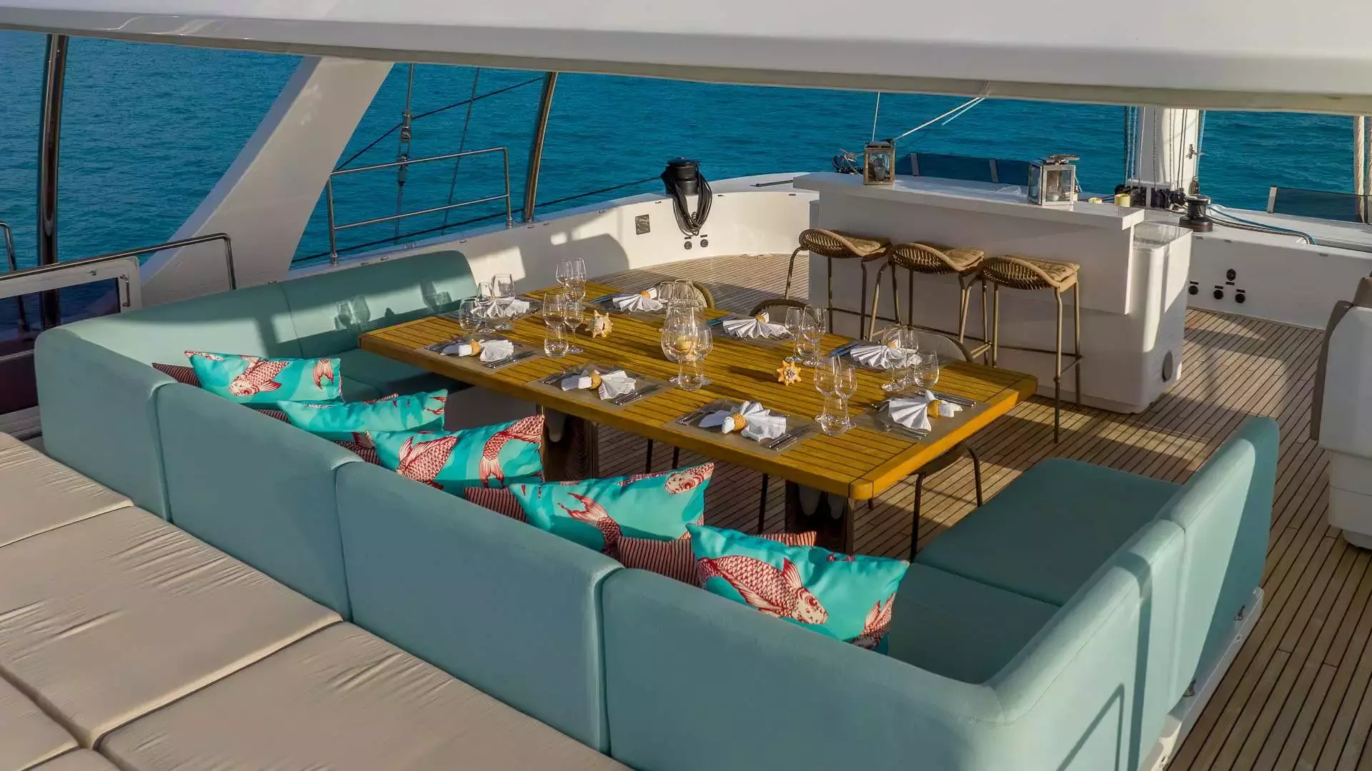 Boatcrowd
