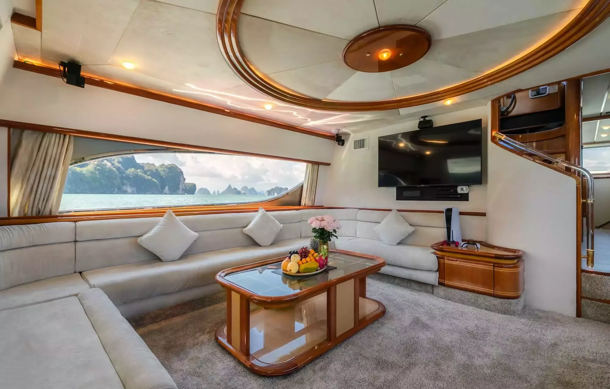 Sofia by Ferretti – Private Motor Yacht Charter in Krabi – Special Offer at Boatcrowd