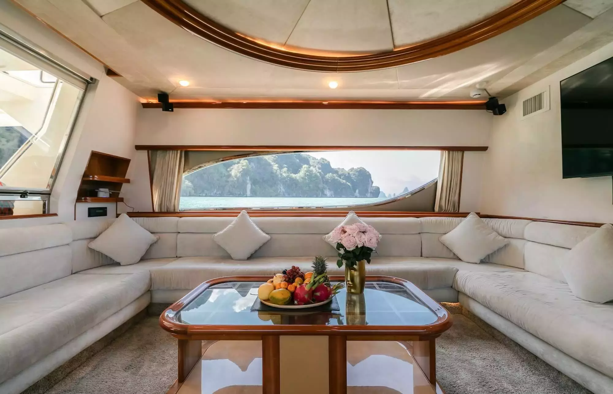 Sofia by Ferretti – Private Motor Yacht Charter in Krabi – Special Offer at Boatcrowd