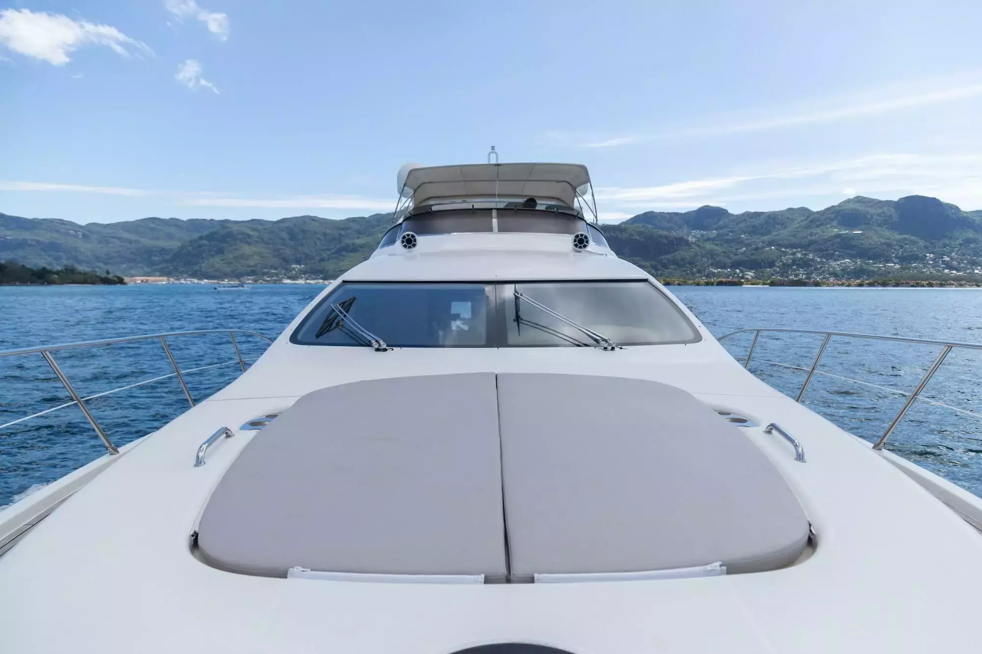 Alise by Azimut - Private Motor Yacht Charter in Seychelles – Special Offer at Boatcrowd