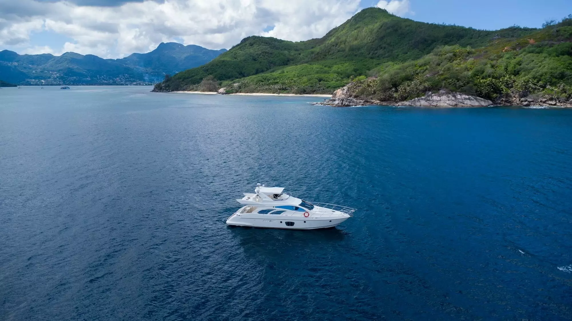 Oliviia by Azimut - Private Motor Yacht Charter in Seychelles – Special Offer at Boatcrowd