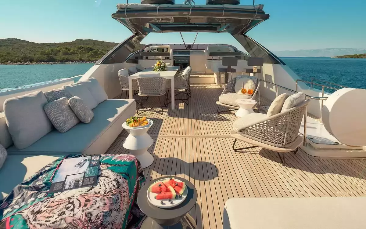 Boatcrowd