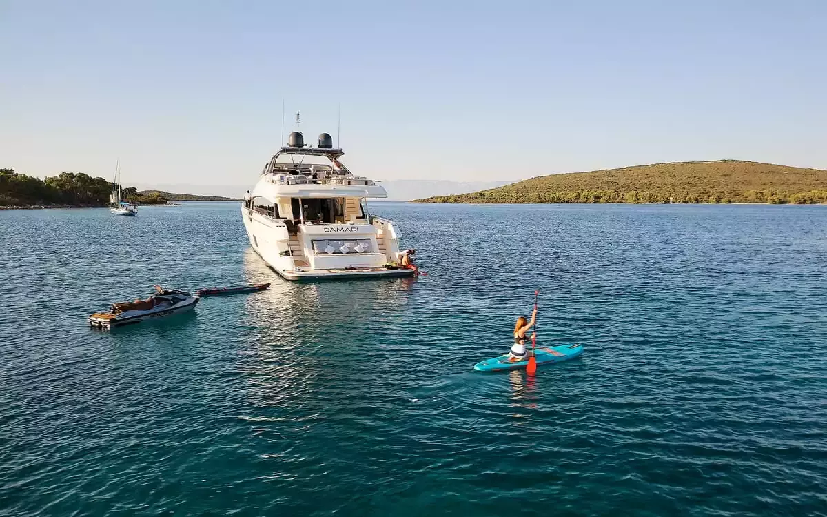 Boatcrowd