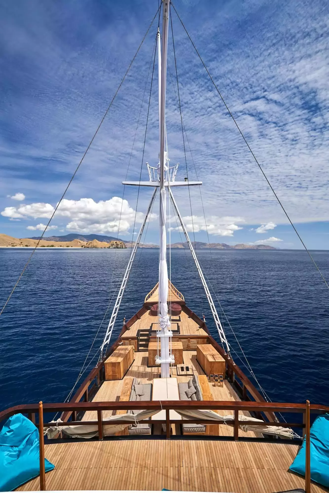 Boatcrowd