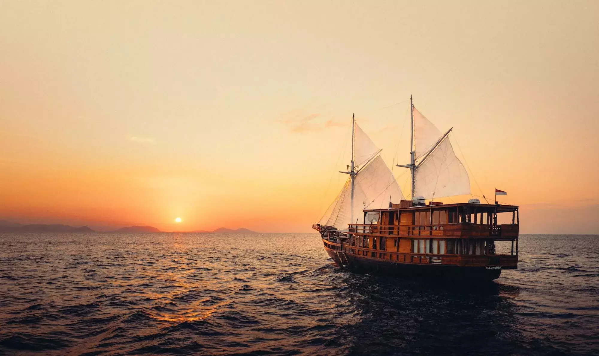 Boat Rental and Yacht Charter at the best yachting destinations around the world