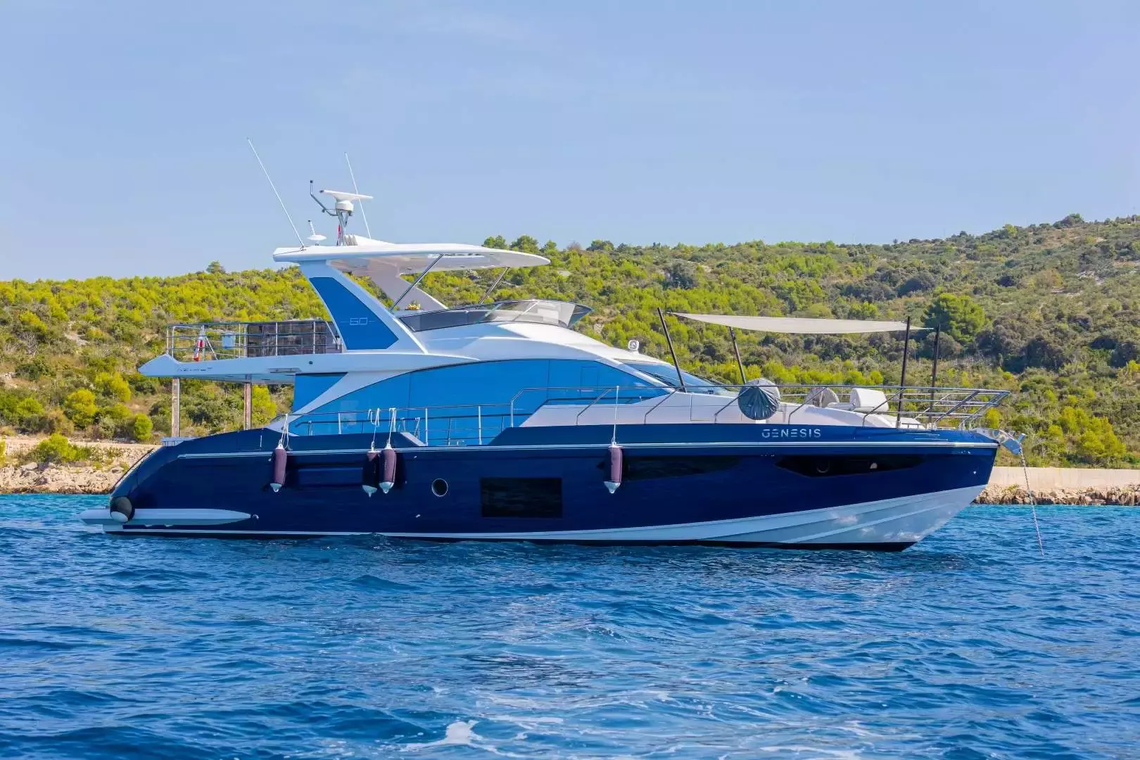 Genesis by Azimut – Private Motor Yacht Charter in Rogoznica – Special Offer at Boatcrowd