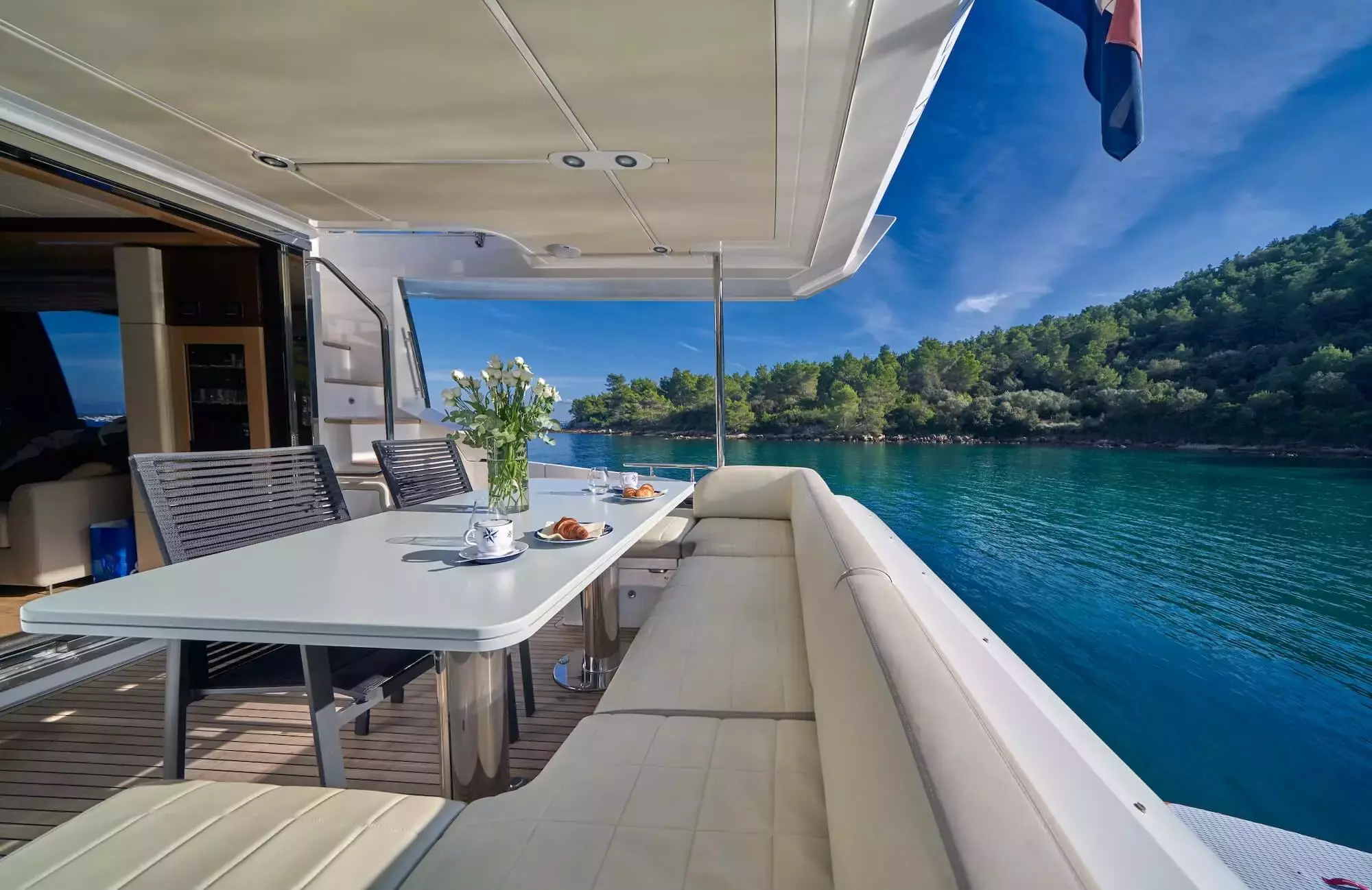 Relax of Croatia by Azimut – Private Motor Yacht Charter in Rogoznica – Special Offer at Boatcrowd