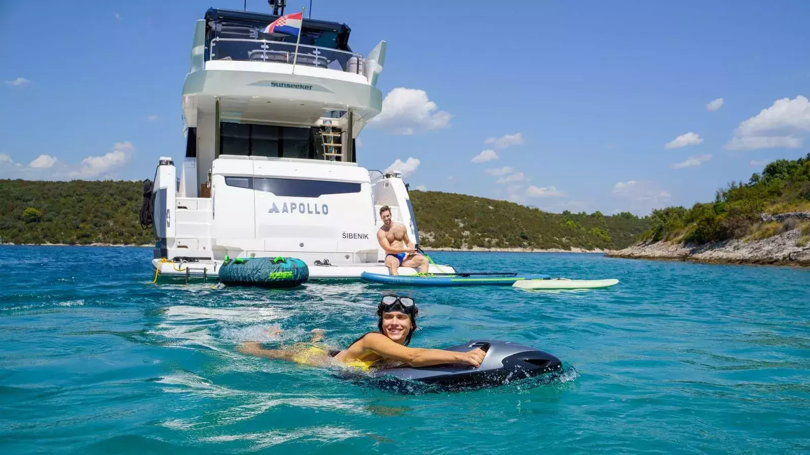 Boatcrowd