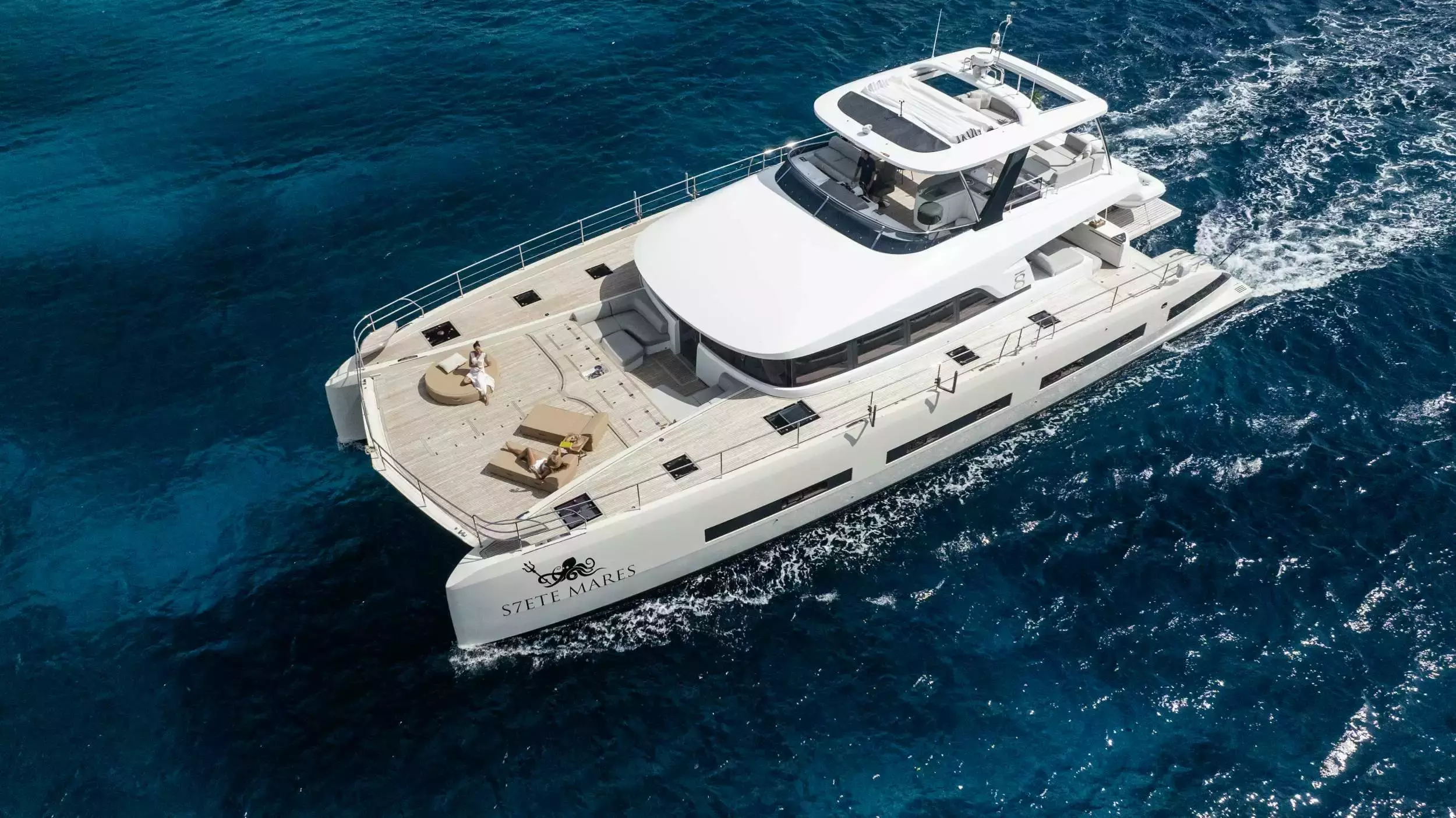Siete Mares by Lagoon - Top rates for a Charter of a private Luxury Catamaran in St Kitts and Nevis
