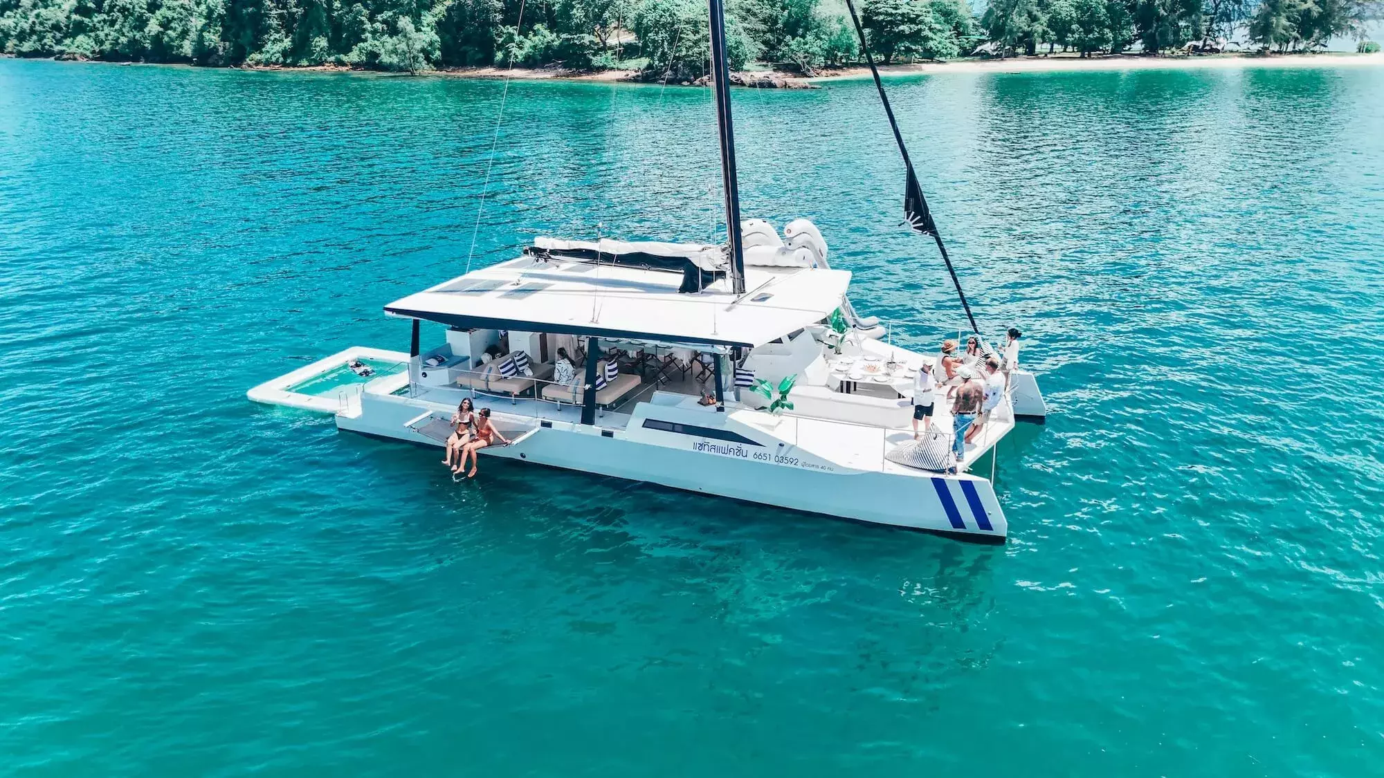 Boat Rental and Yacht Charter at the best yachting destinations around the world