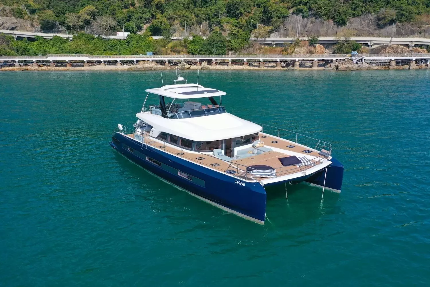 Boat Rental and Yacht Charter at the best yachting destinations around the world