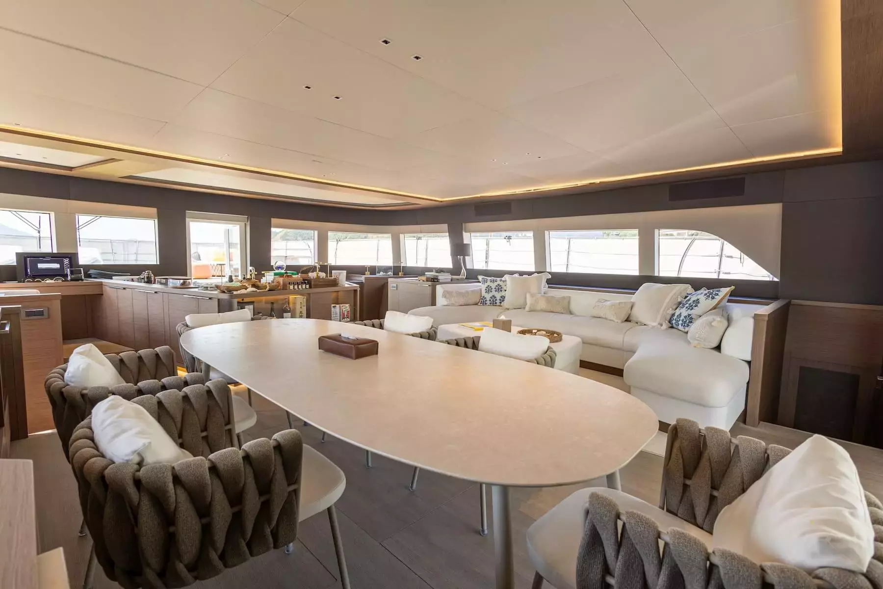 Boatcrowd