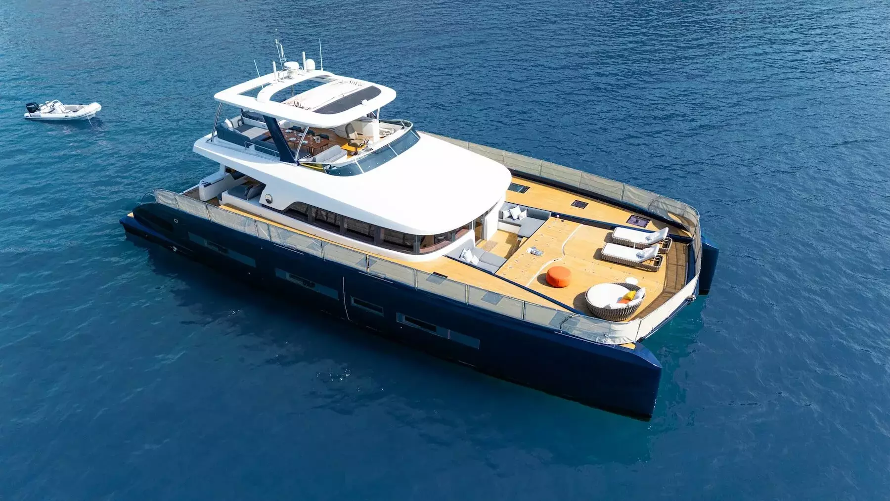 Boat Rental and Yacht Charter at the best yachting destinations around the world