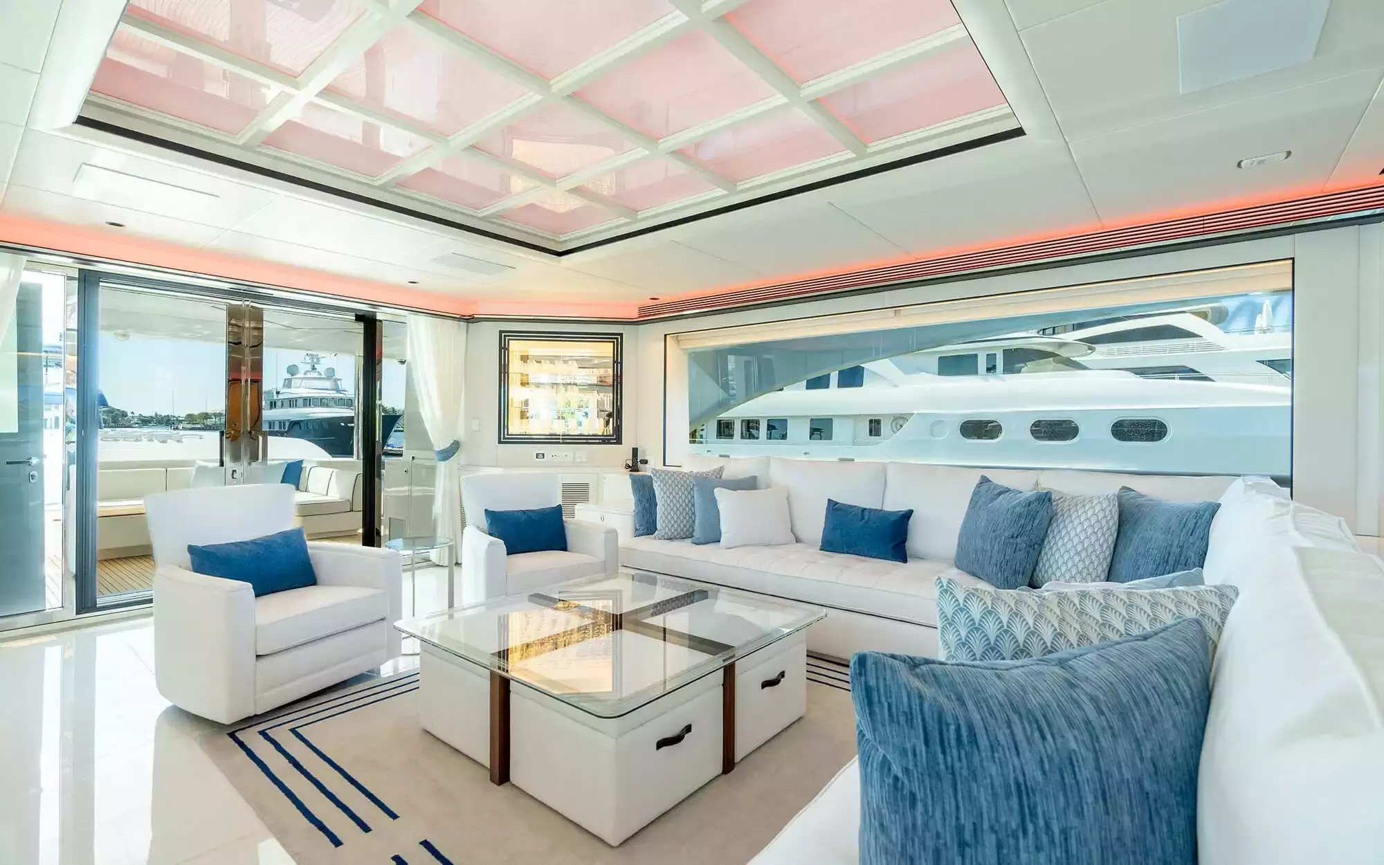 Boat Rental and Yacht Charter at the best yachting destinations around the world