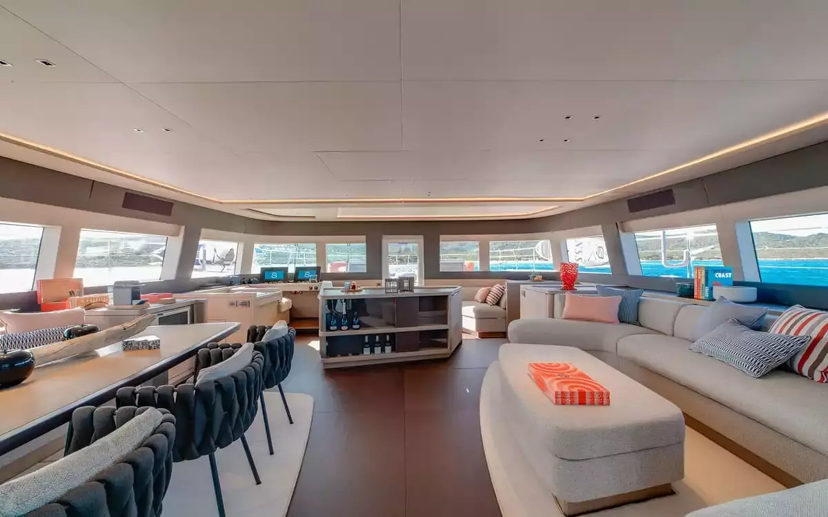 Boatcrowd