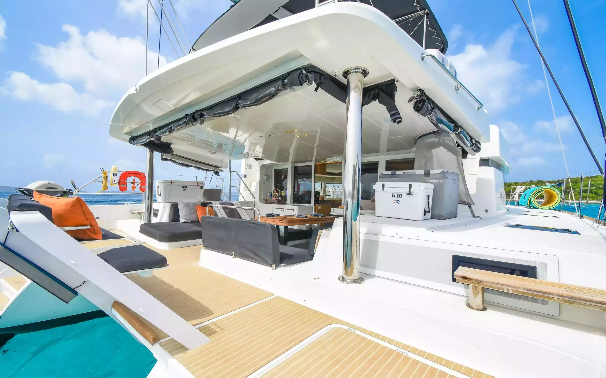 Boatcrowd