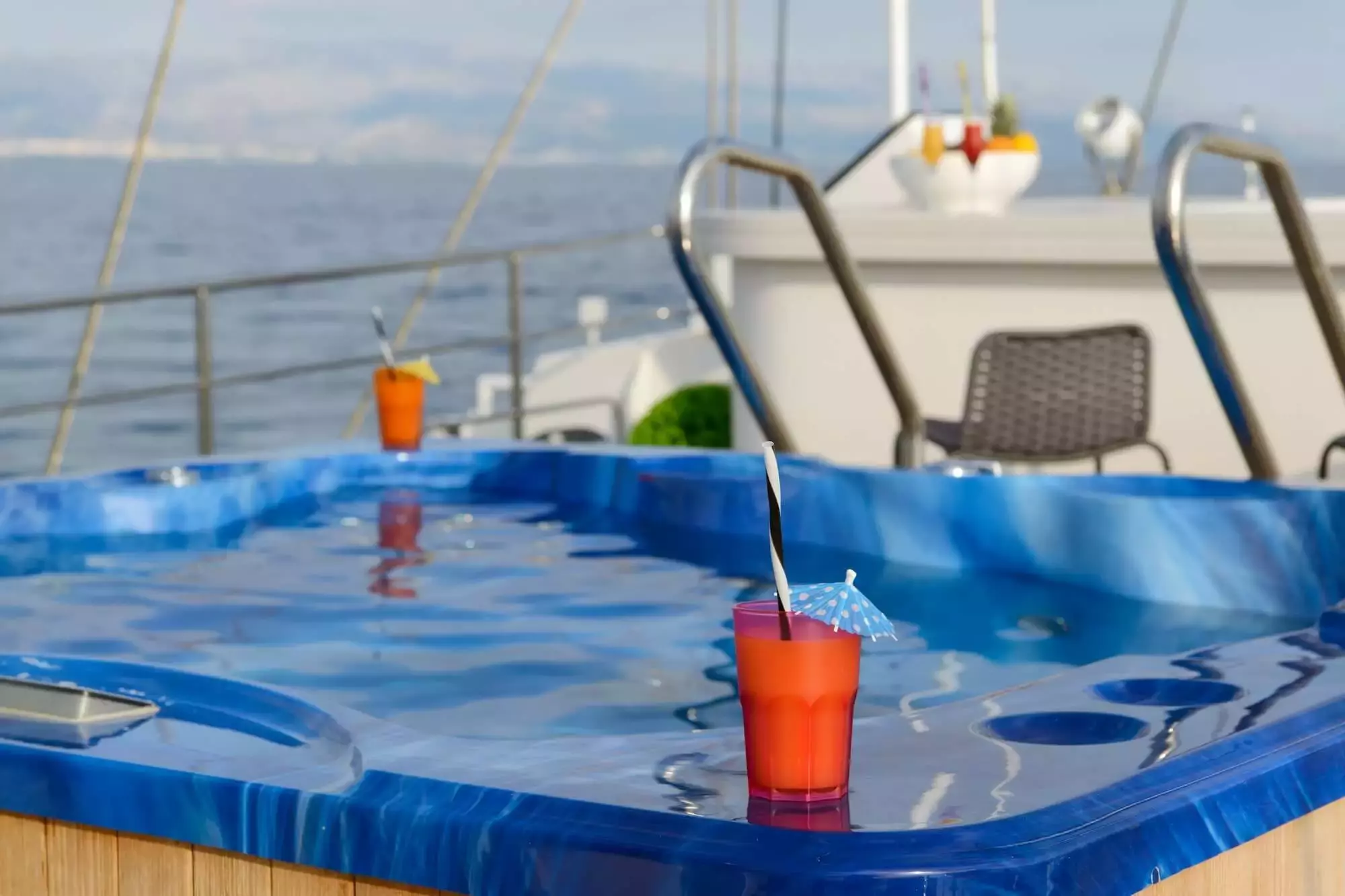 Boatcrowd