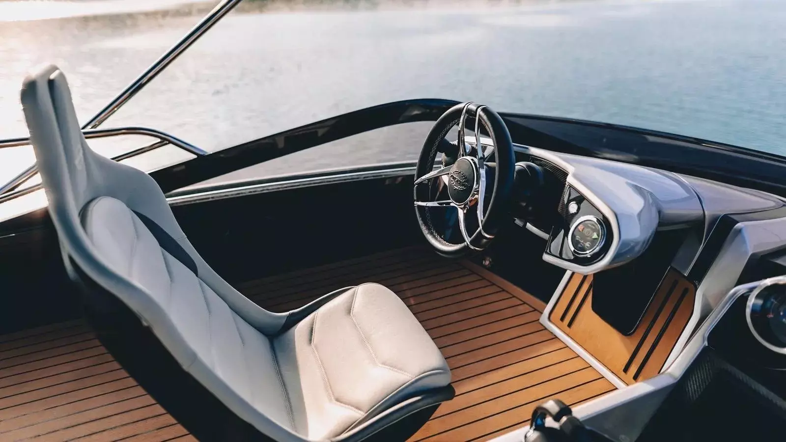 Boatcrowd