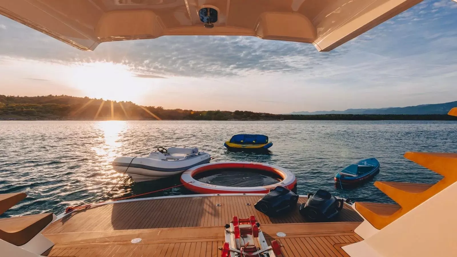 Boatcrowd
