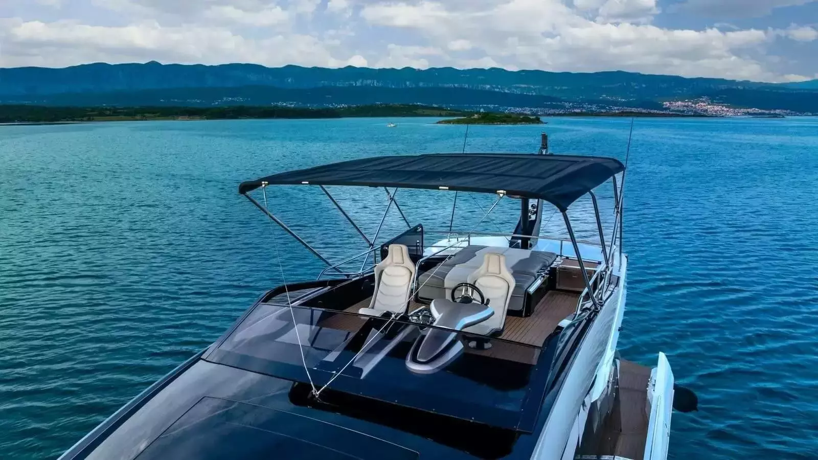 Boatcrowd