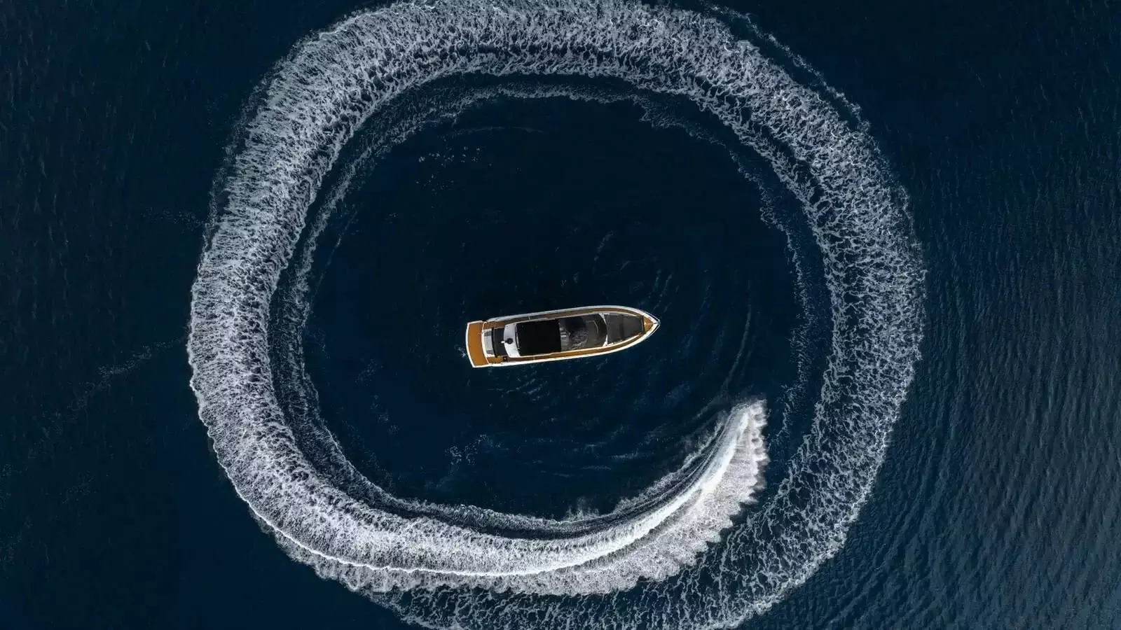 Boatcrowd