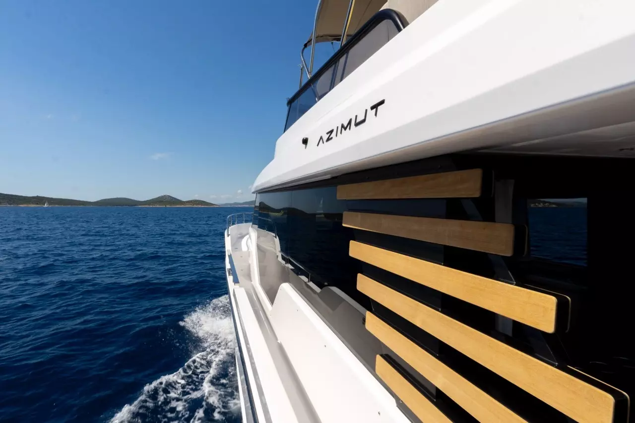 Boatcrowd