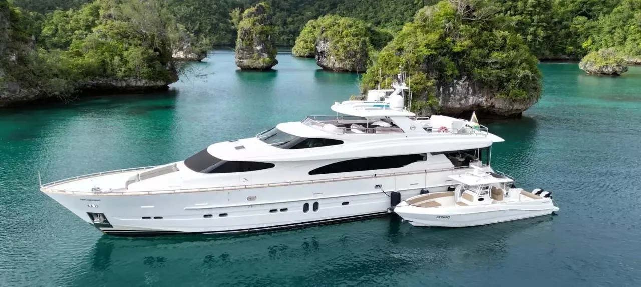 Triple 888 by Horizon - Special Offer for a private Motor Yacht Charter in Viseisei with a crew