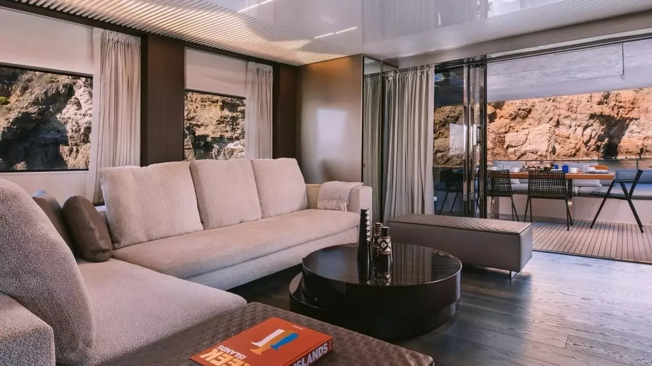 Boatcrowd