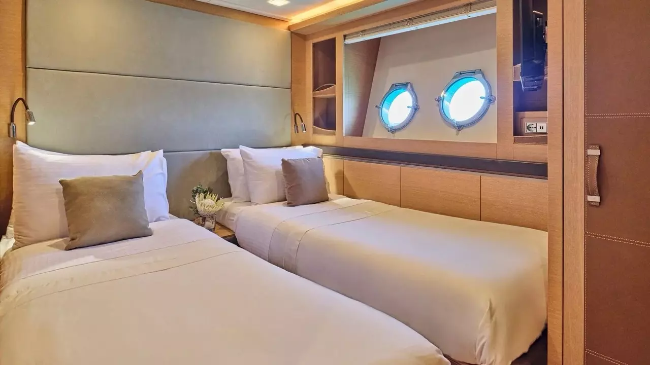 Boatcrowd