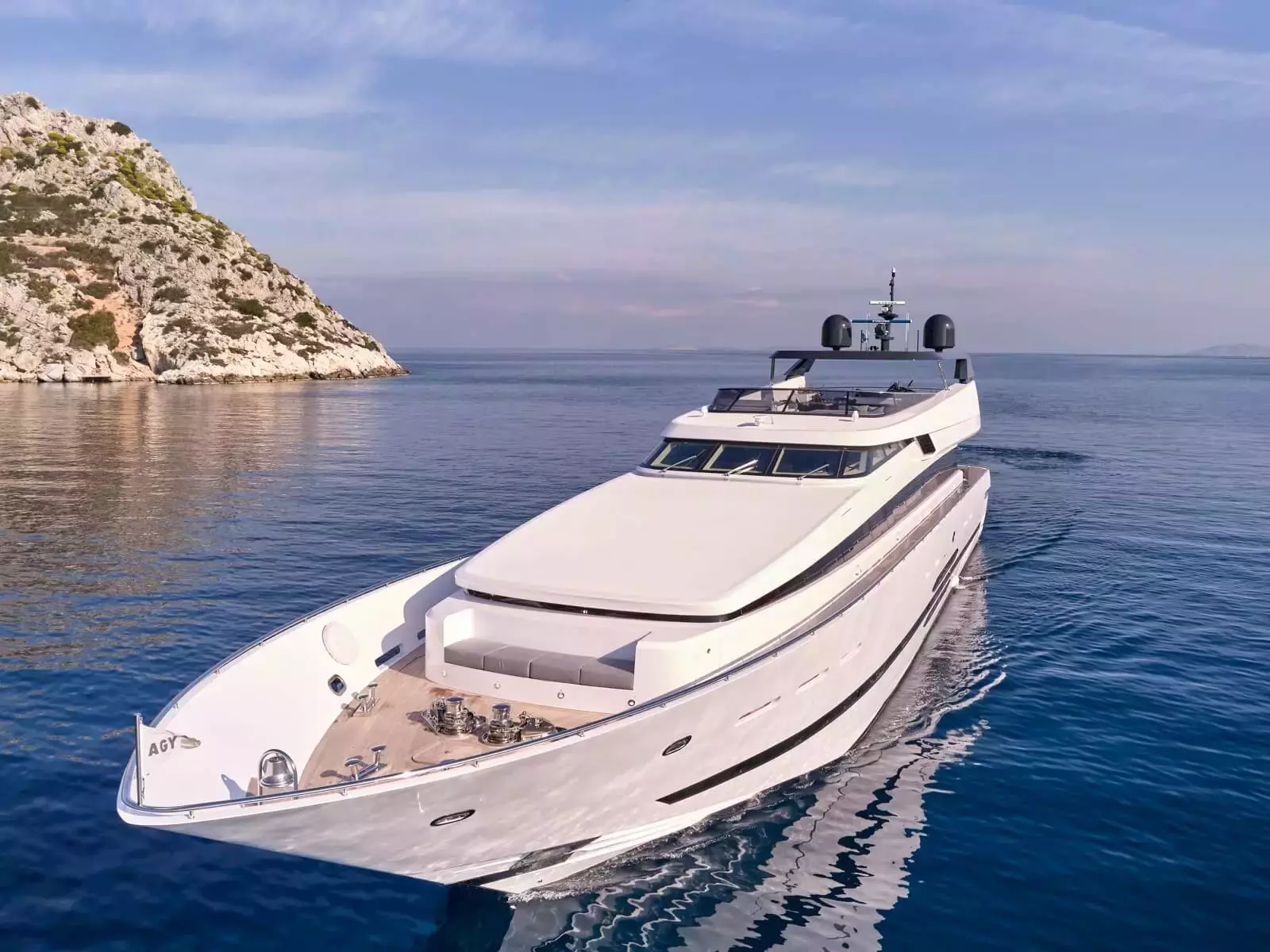 Boat Rental and Yacht Charter at the best yachting destinations around the world