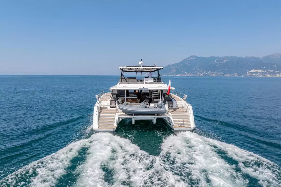 Boatcrowd