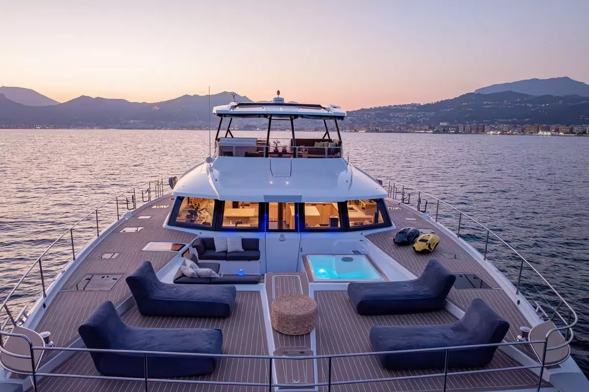 Boatcrowd