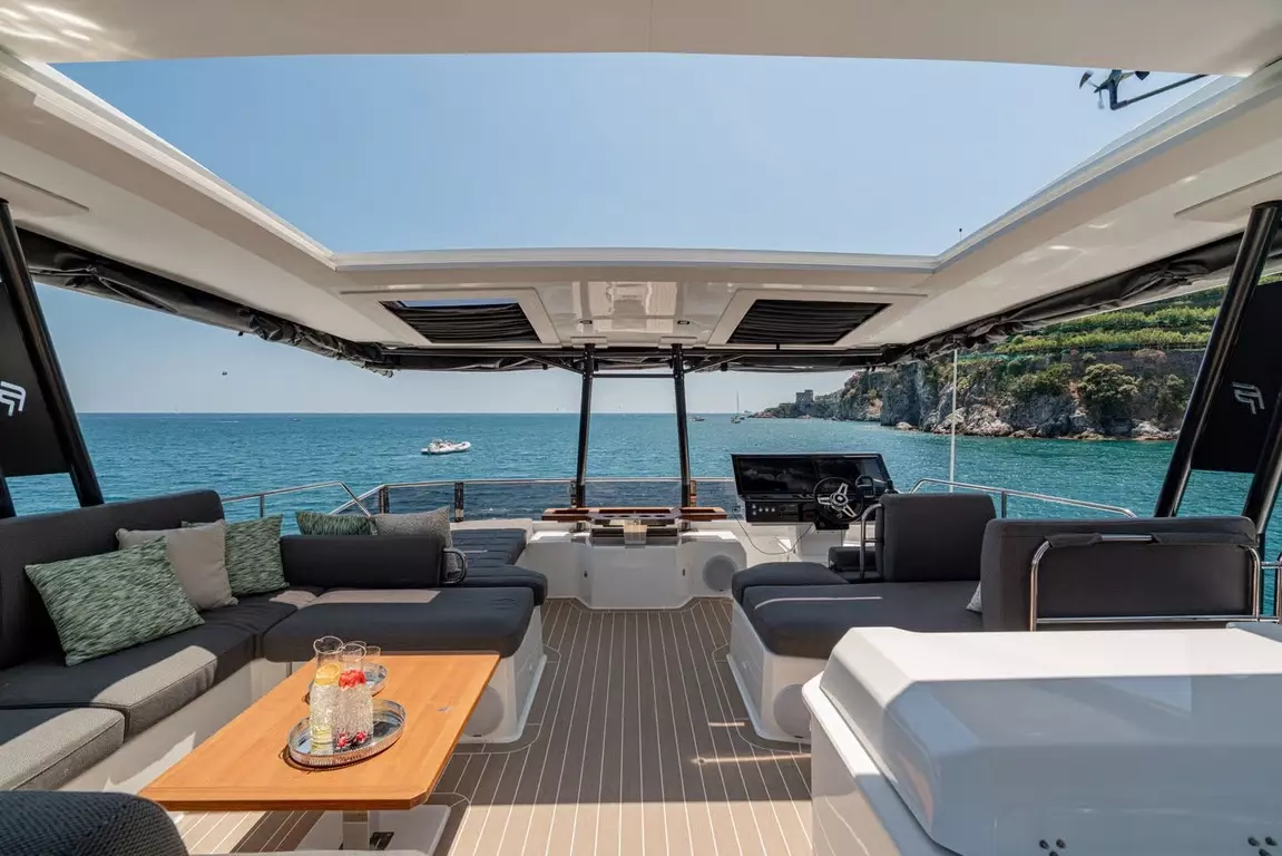 Boatcrowd