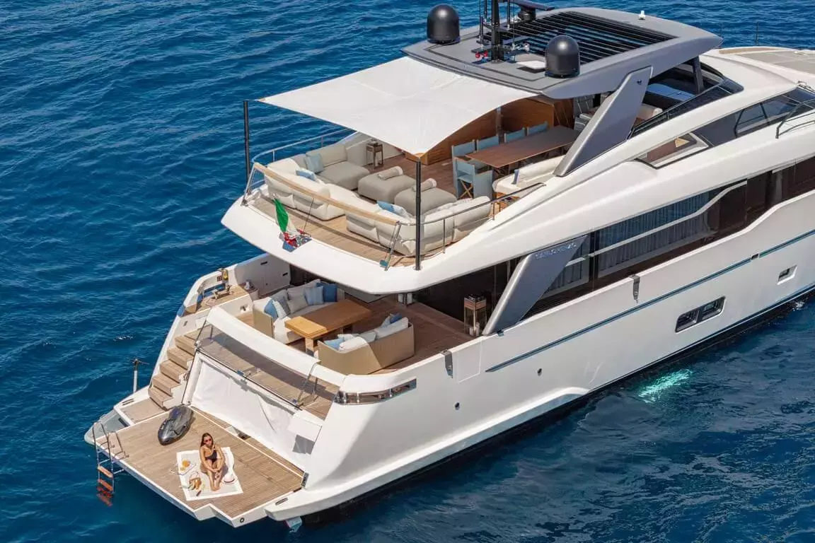 Catch Me by Sanlorenzo - Special Offer for a private Motor Yacht Charter in Capri with a crew