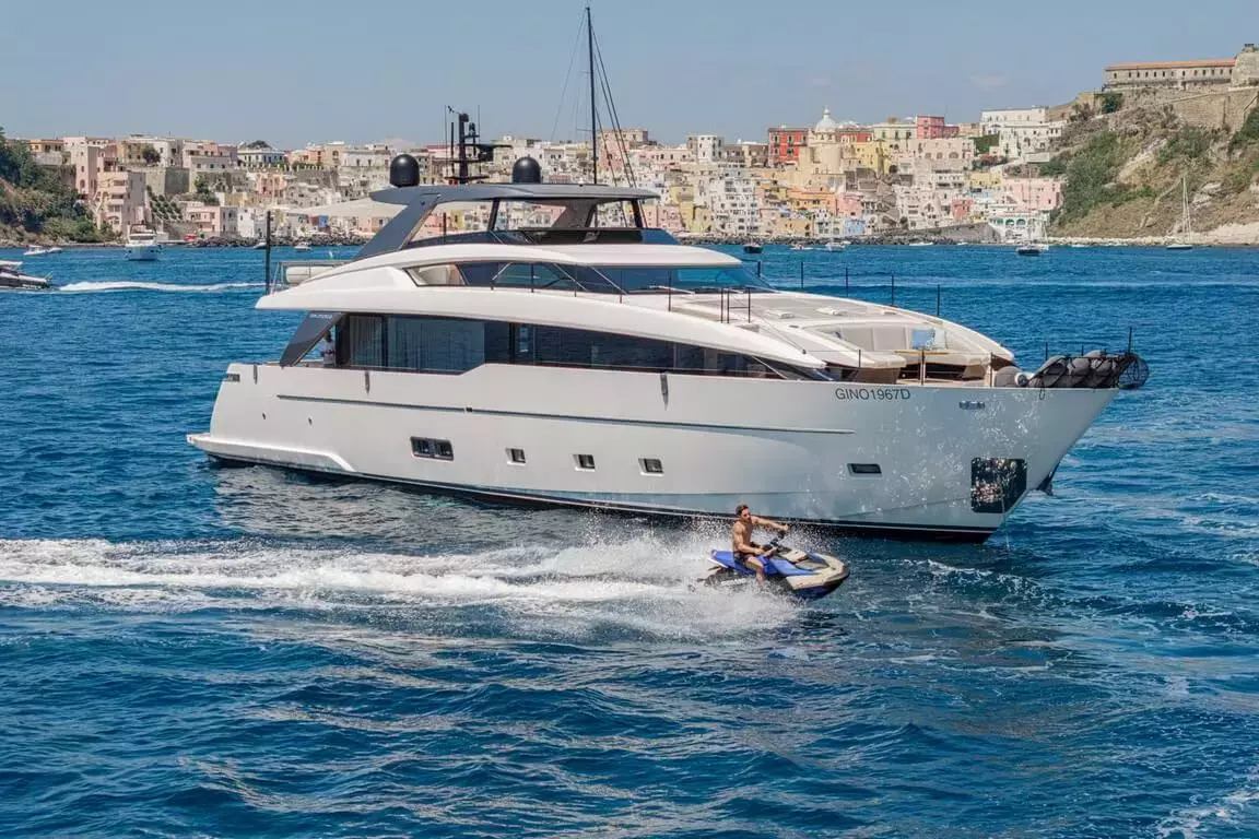 Catch Me by Sanlorenzo - Special Offer for a private Motor Yacht Charter in Capri with a crew