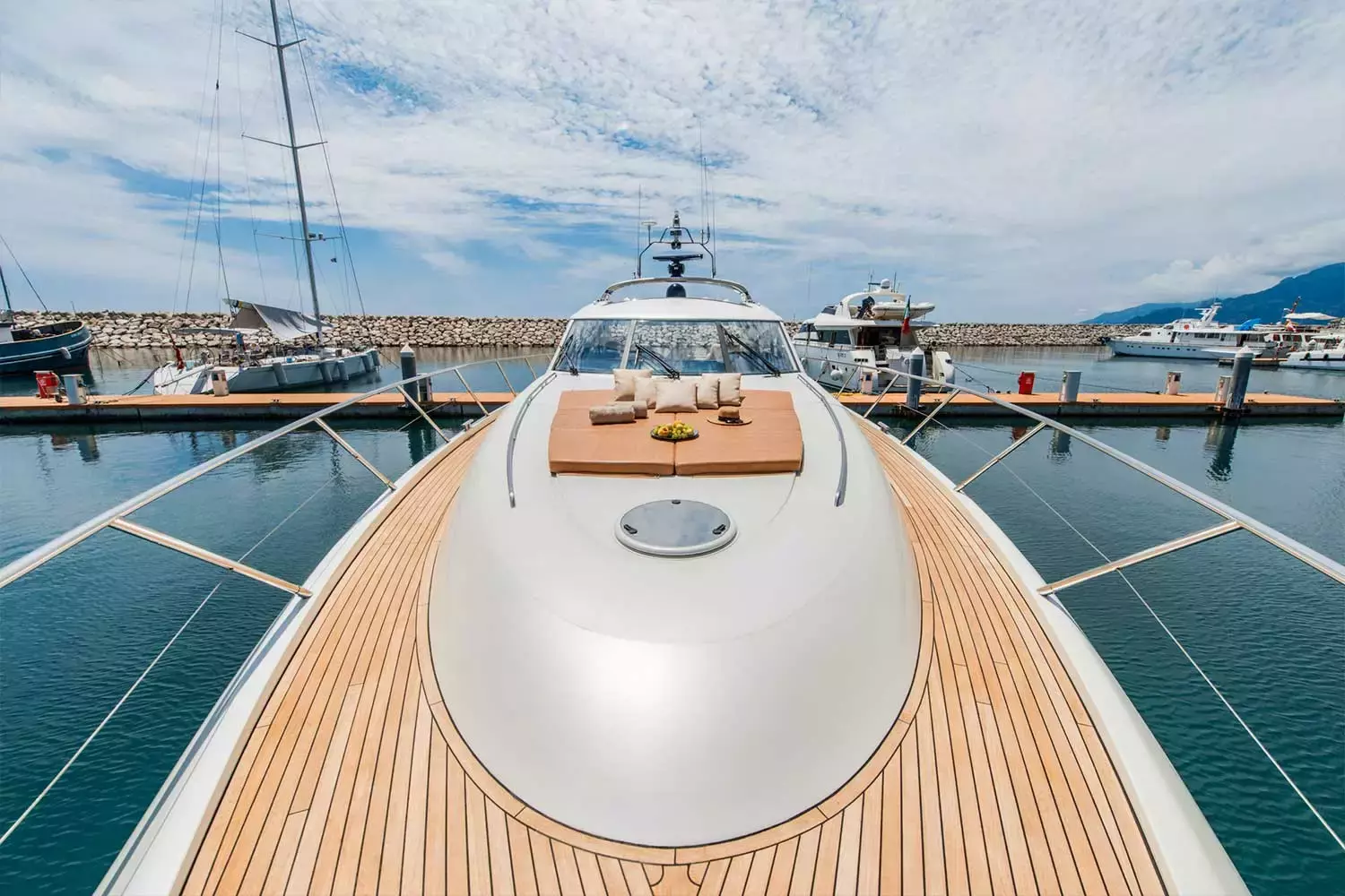 Boatcrowd