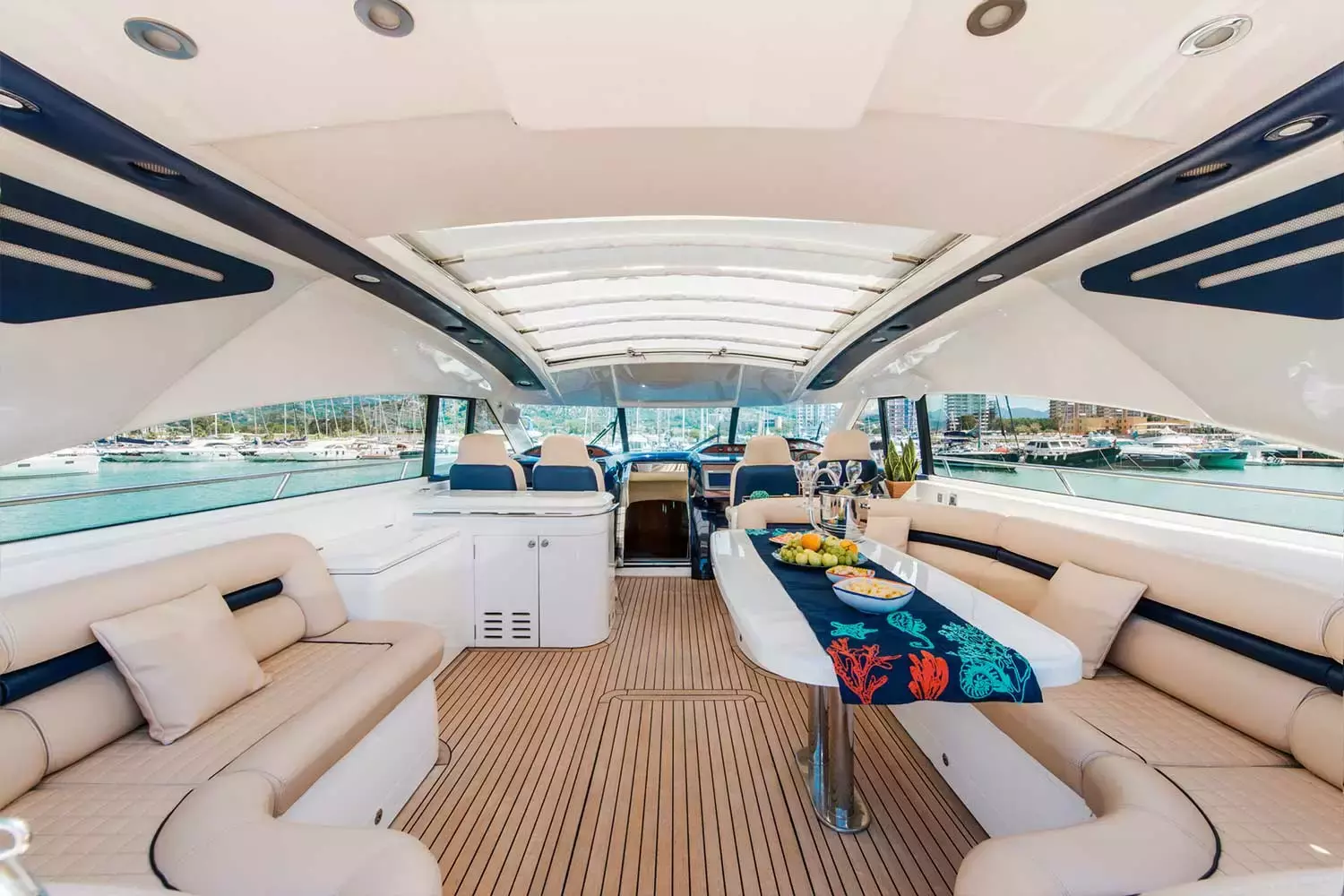 Boatcrowd