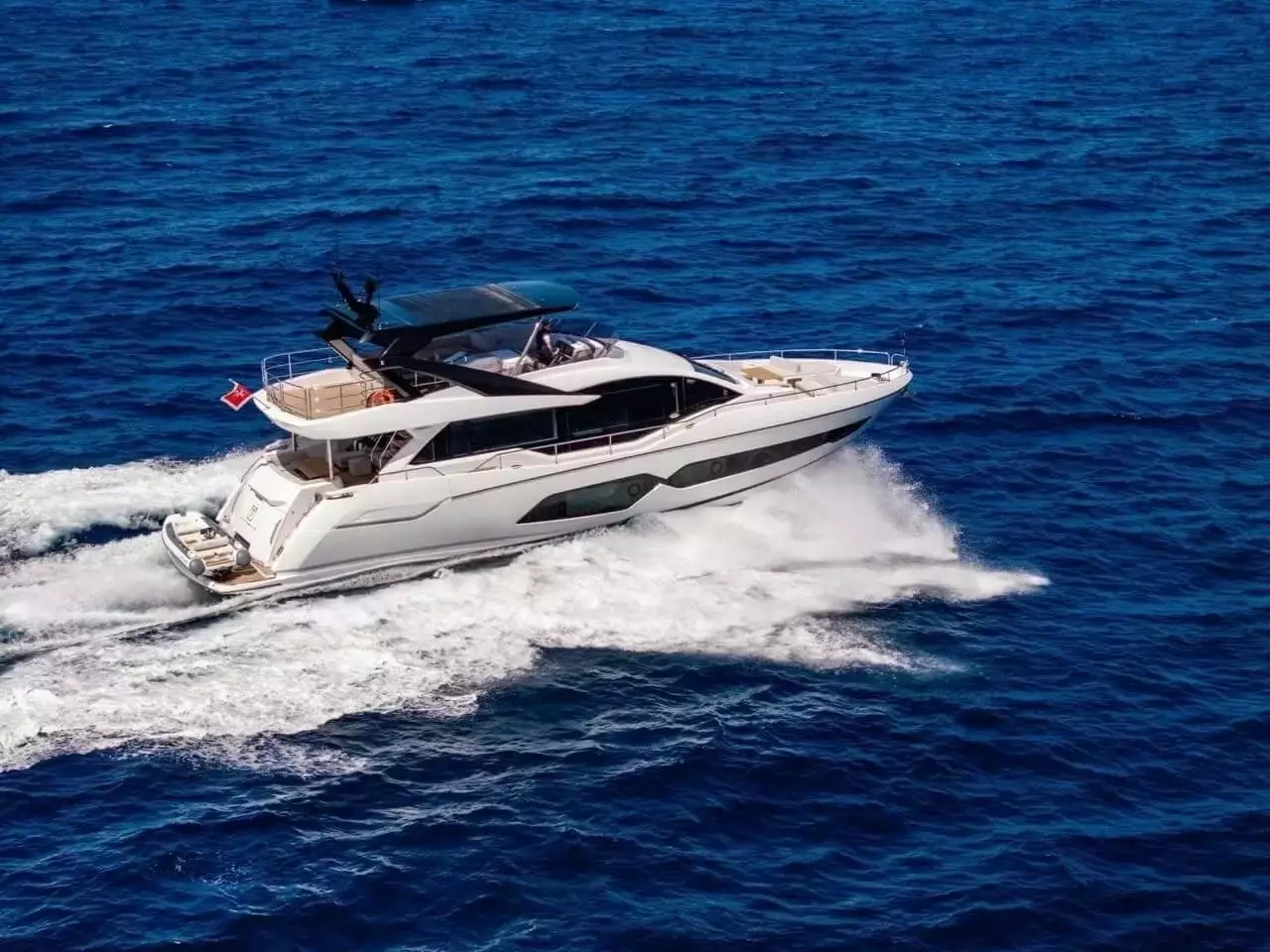 Boat Rental and Yacht Charter at the best yachting destinations around the world