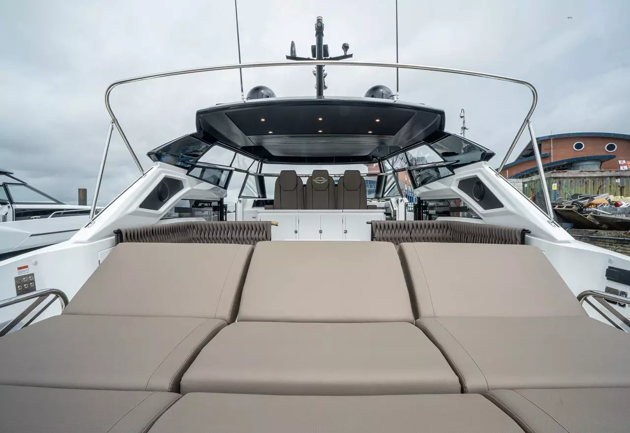 Boatcrowd