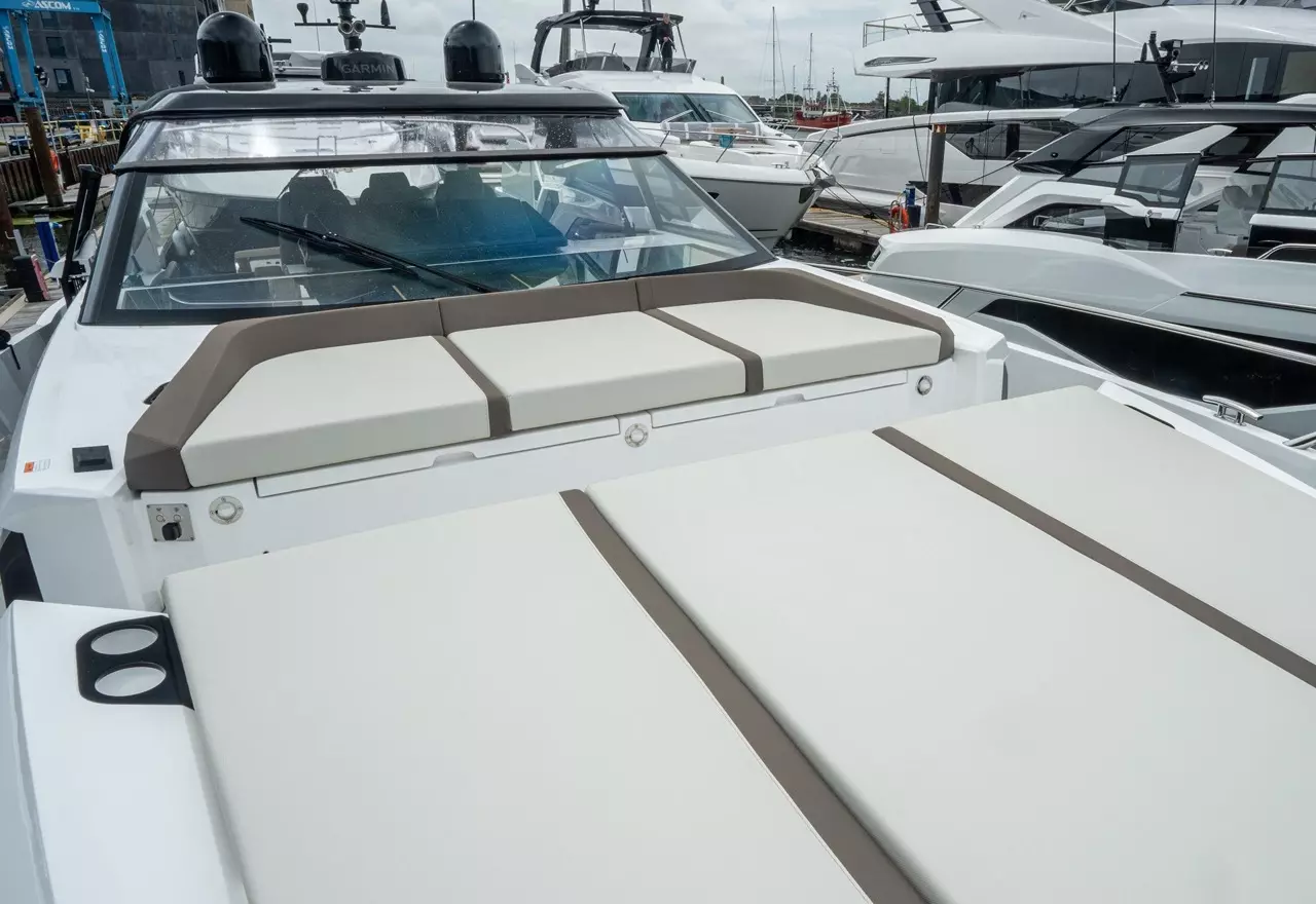 Boatcrowd