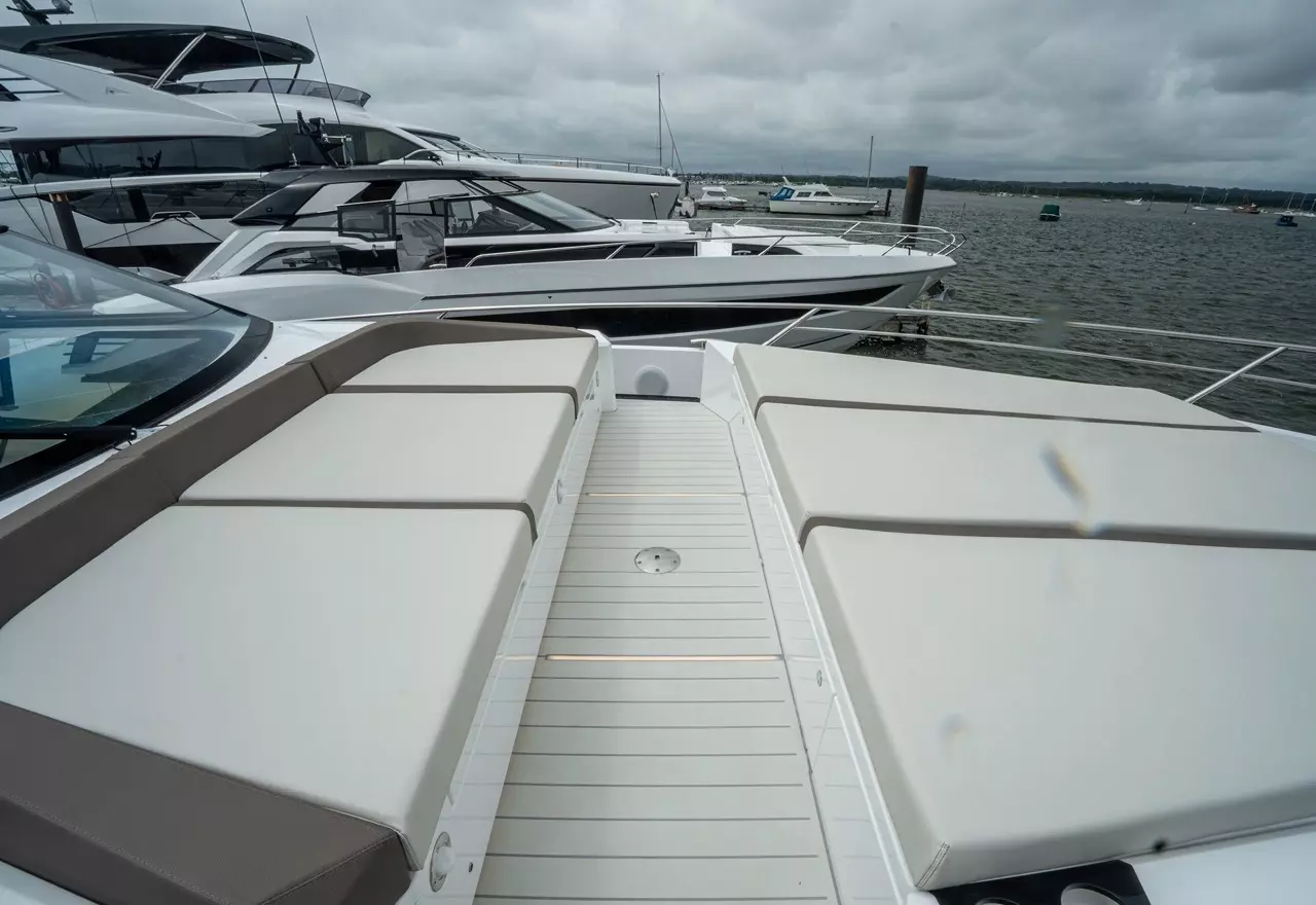 Boatcrowd